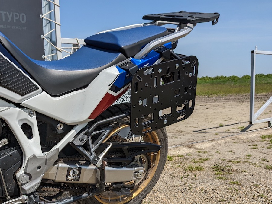 Новинка! Унимерсальная площадка для боковых кофров и...